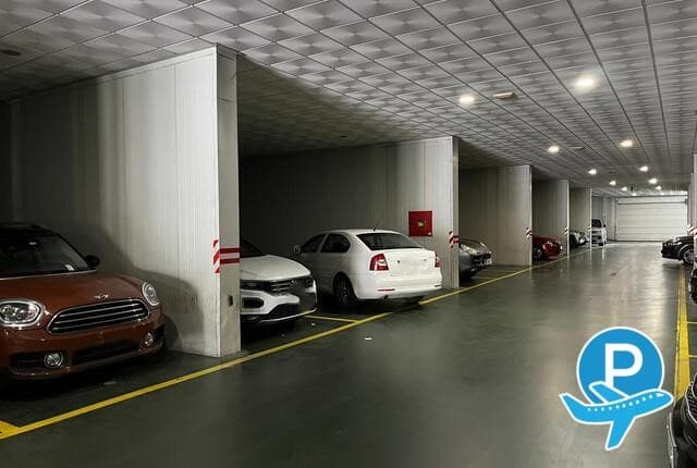 Parking Picasso - Málaga, Av. del Comandante García Morato, 36 (disabled) 7