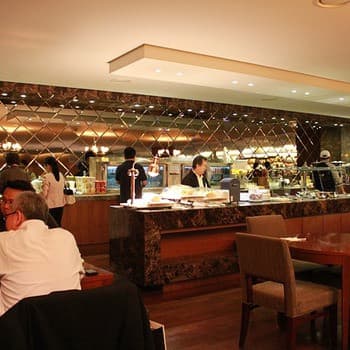 Gatwick Lounges